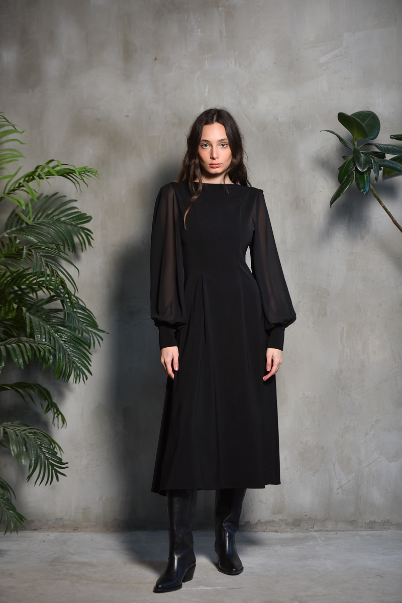 COMODE Black dress with chiffon sleeve - Comode.ge
