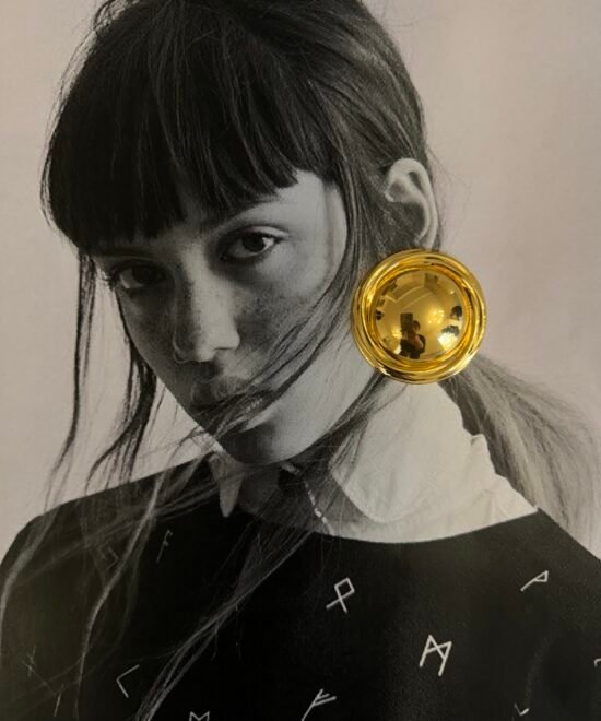 NOIR "Plate" earrings
