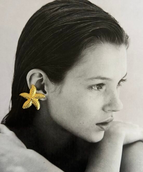 NOIR "Starfish" earrings