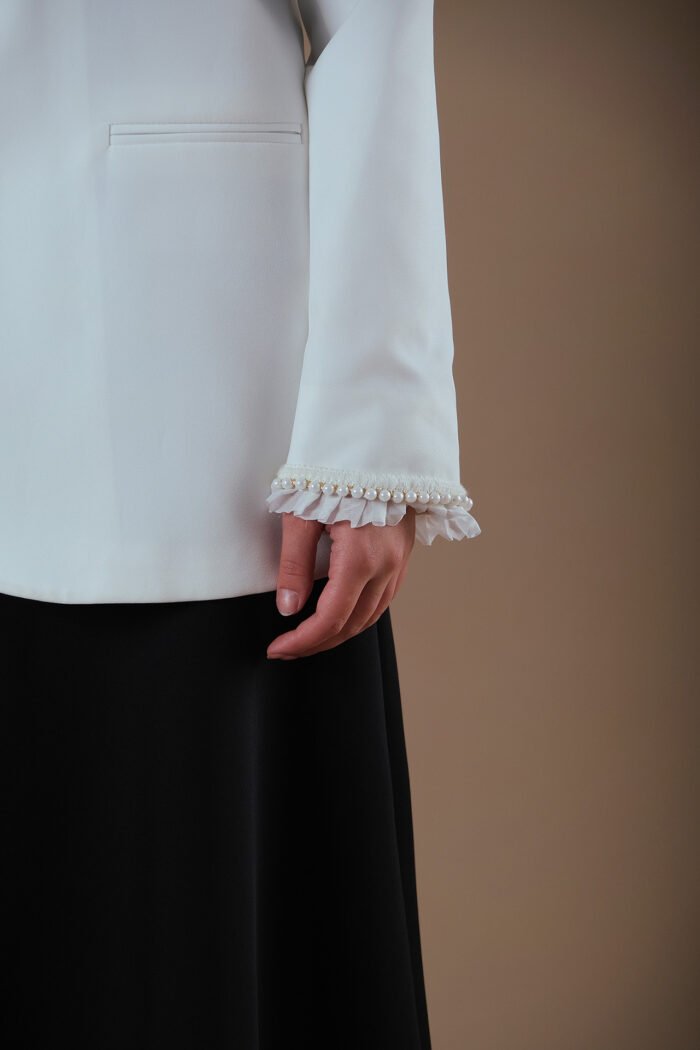 COMODE White Swan Blazer - Image 3