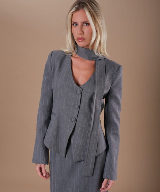 COMODE Priestly Gray Blazer