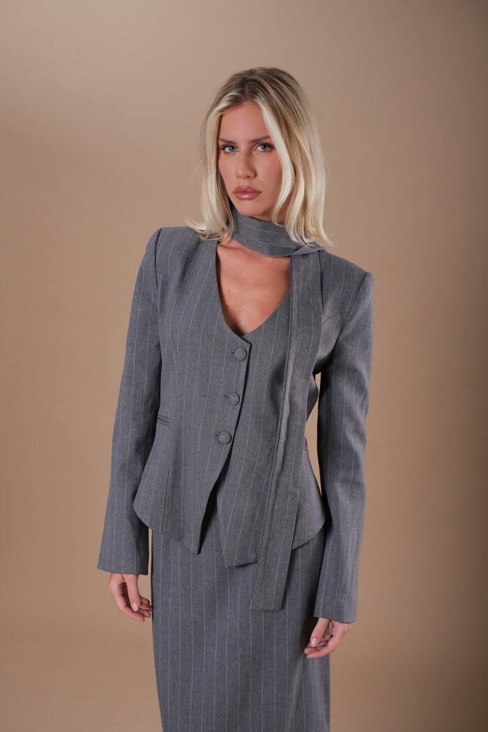 COMODE Priestly Gray Blazer