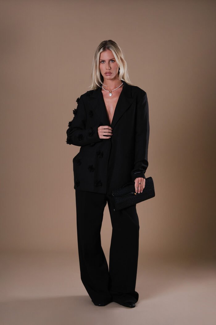 COMODE X KVARIANI Black Blazer with 3D Flower Details - Image 4