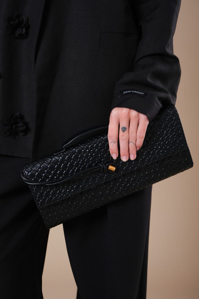 COMODE Black Woven Clutch - Image 3