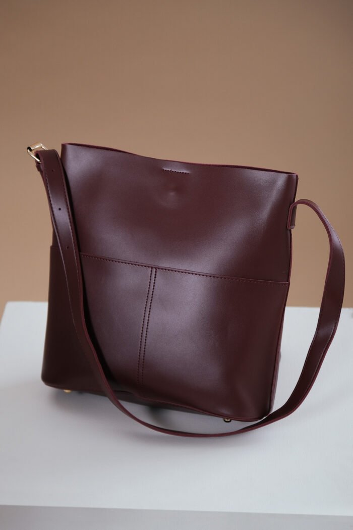 COMODE Burgundy Tote bag