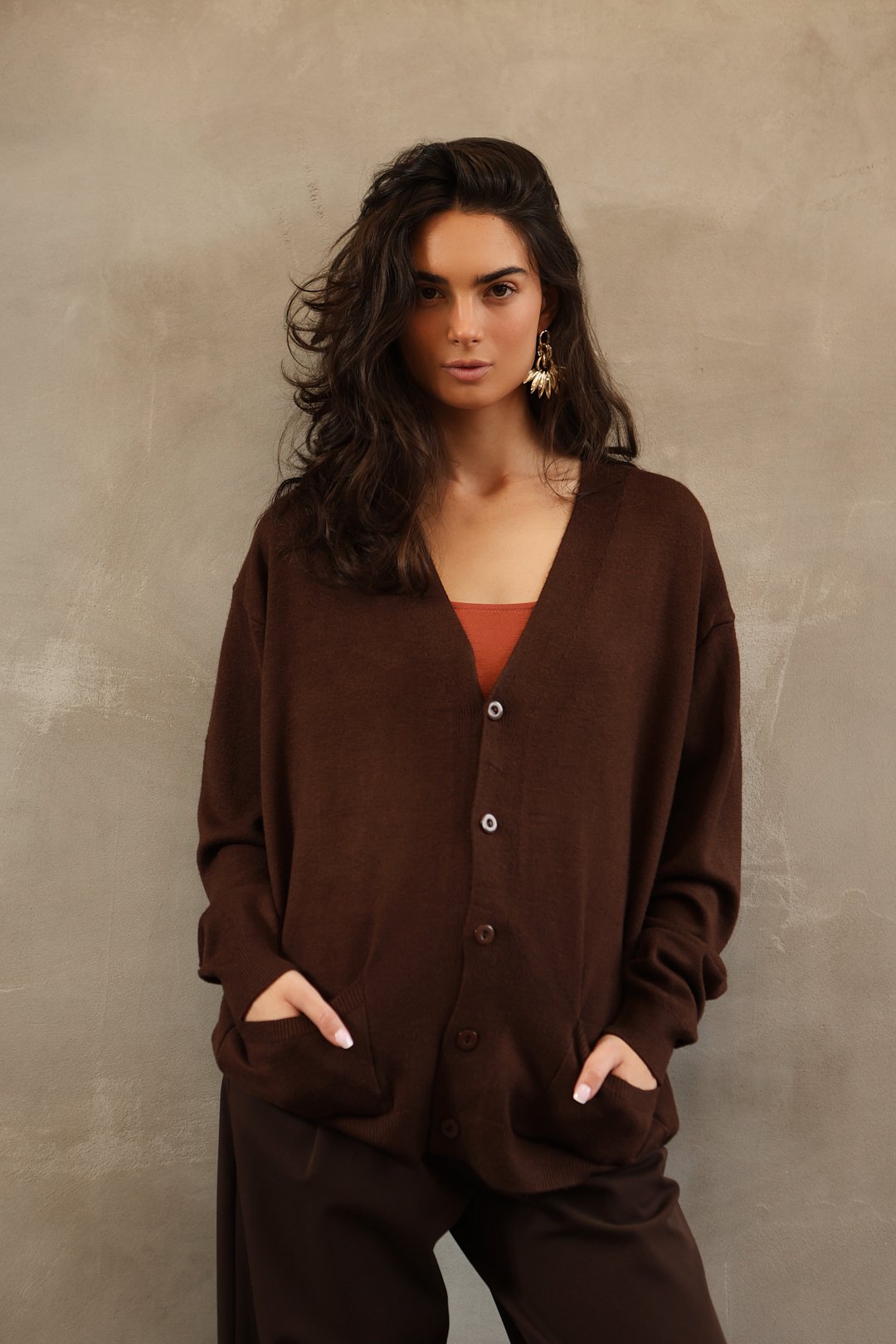 COMODE Brown cardigan