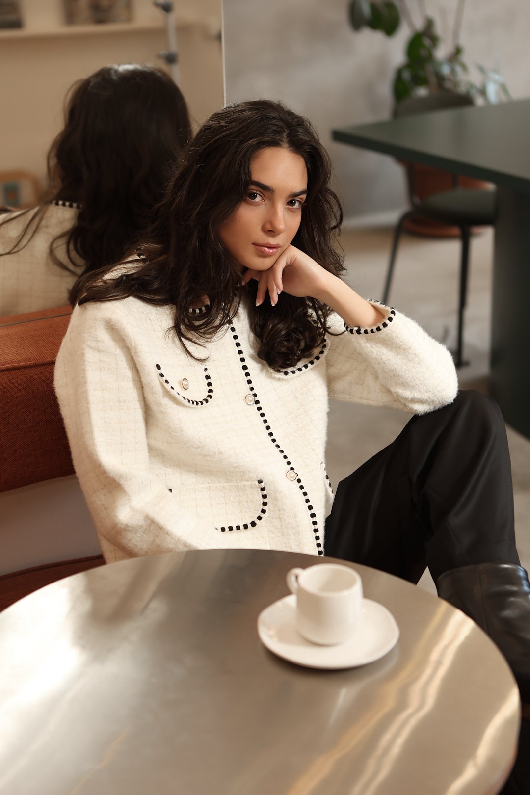 COMODE Elizabeth Tweed Jacket - Image 3