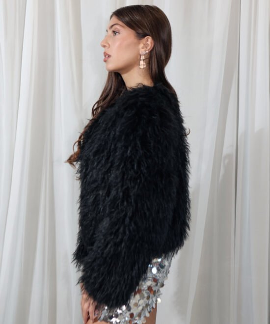 Alternative view of COMODE Black Fur