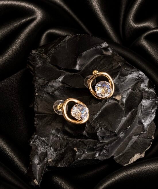 NOIR Madeleine Earrings