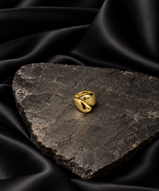 NOIR Gold Ring