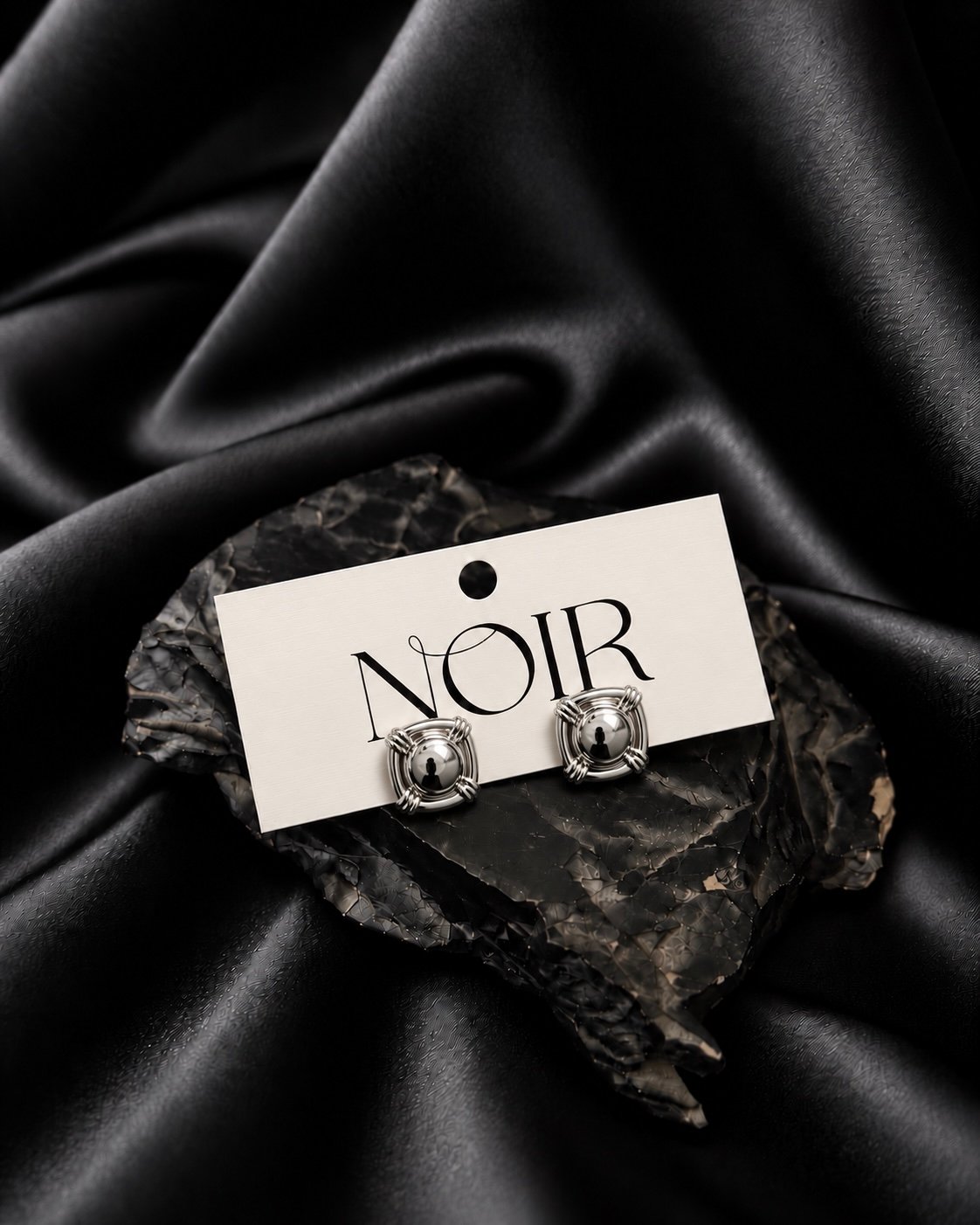 NOIR Silver Stud Earring