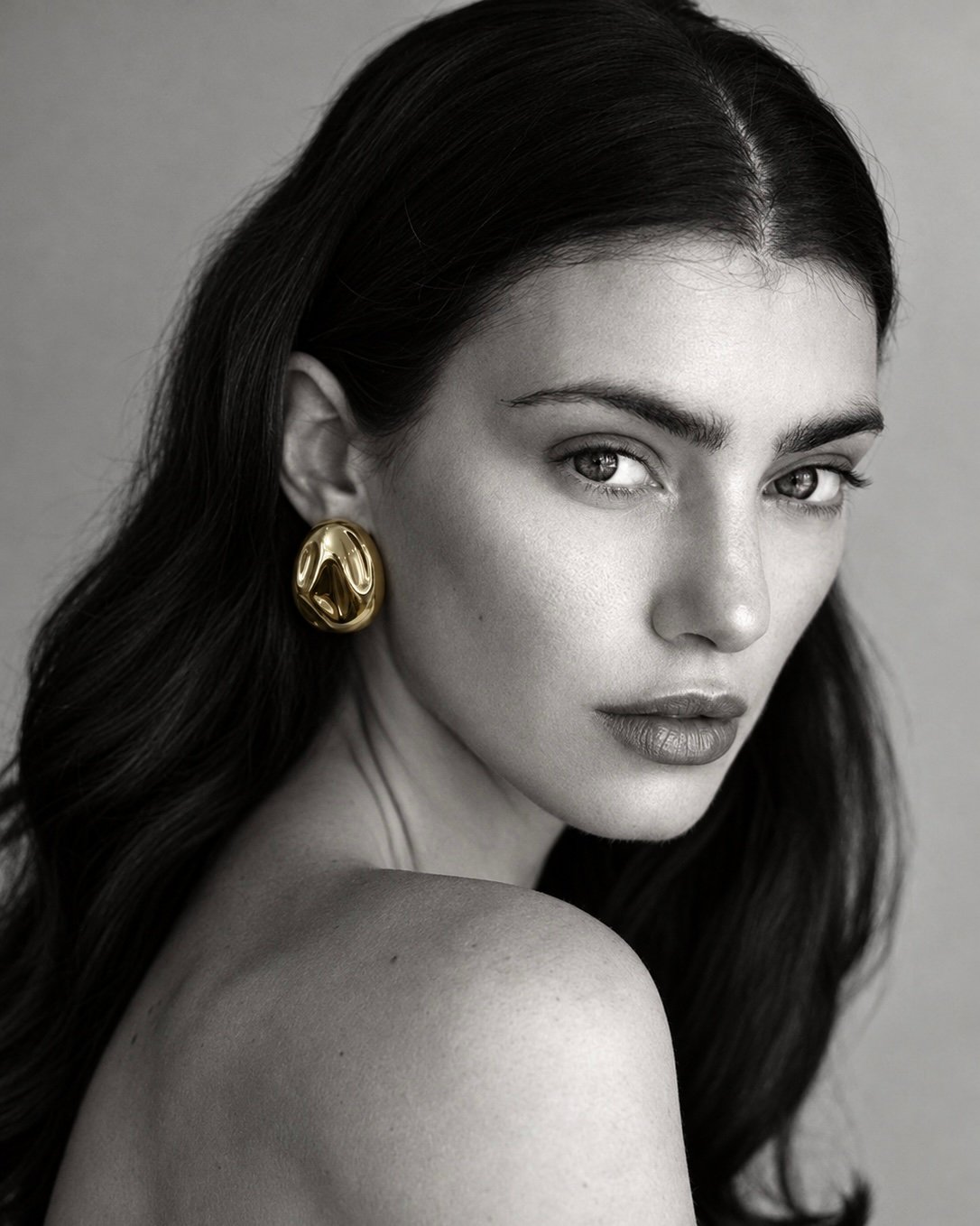 NOIR Gold Stone Earrings - Image 2