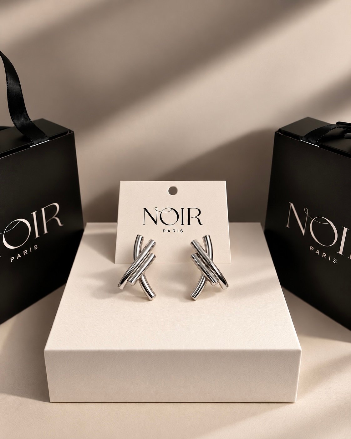 NOIR Silver Earring - Image 3
