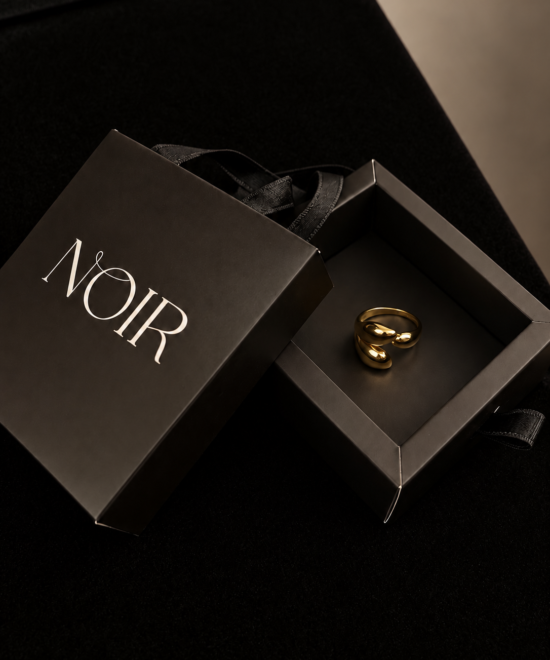 Alternative view of NOIR Gold Ring