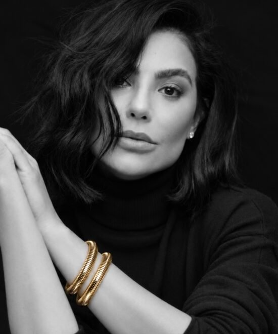 Alternative view of NOIR Gold Stretchy Bracelet set (2)