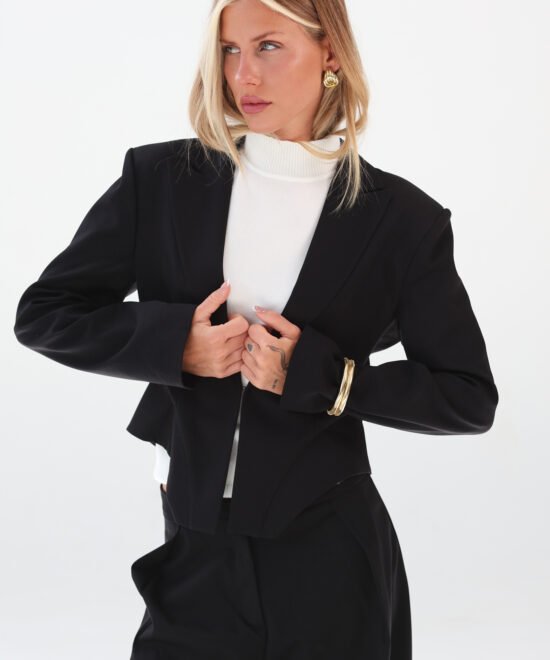 COMODE Liza Black Blazer