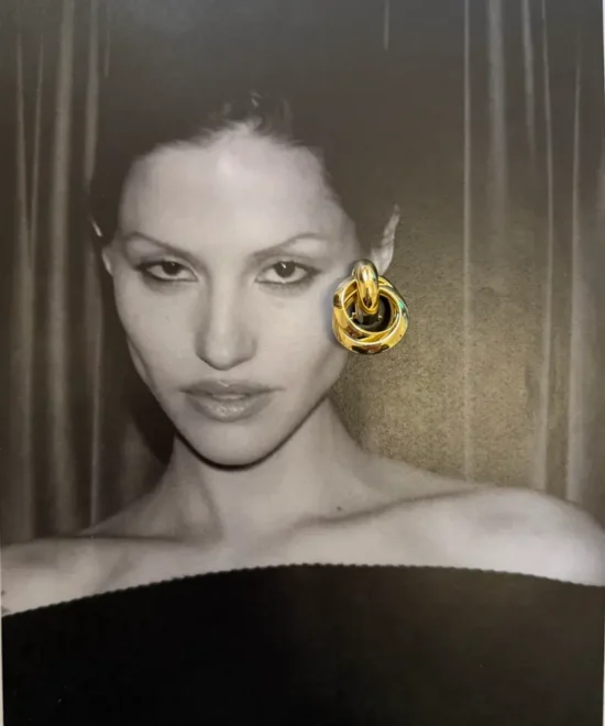Alternative view of NOIR mini Knot Earrings