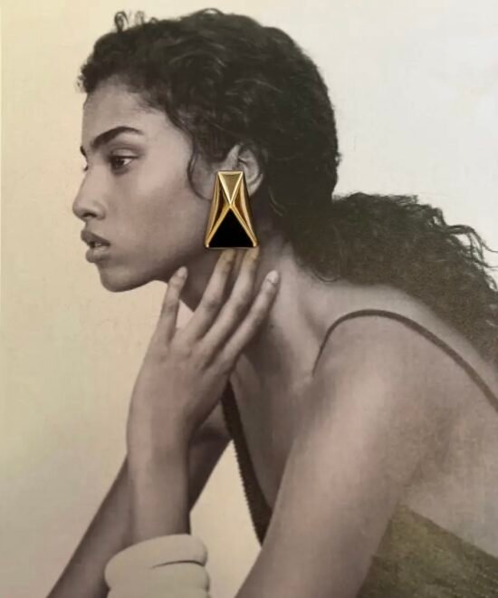 Alternative view of NOIR Blake earrings